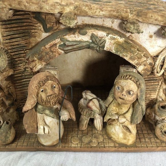 Handmade Venezuelan Folk Art Nativity Artist Signed Terra Cotta Clay Sculpture - Picture 3 of 12